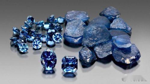 这里出产的蓝宝石具有独特的宝石学特征,有别于世界其他地区开采的