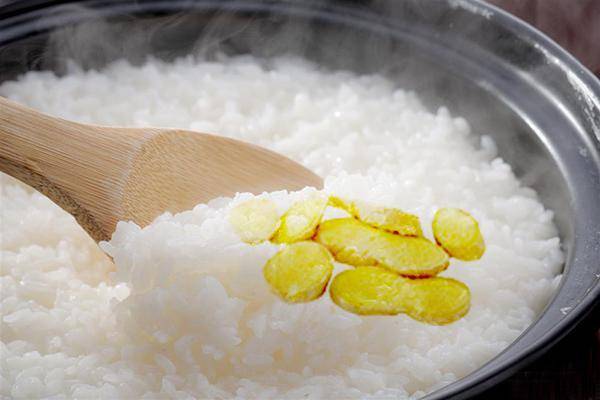 米饭里加一点它,每天吃一碗,养胃护胃,远离胃炎胃溃疡病.