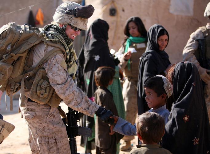 美军对伊拉克的女人