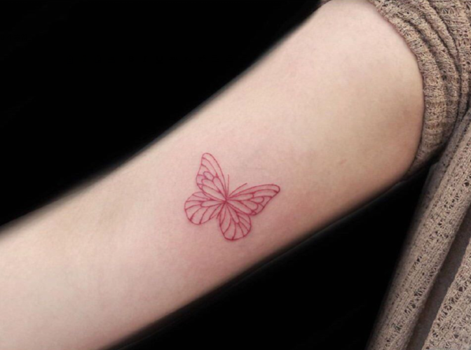 女生手臂蝴蝶纹身好看的蝴蝶图案6