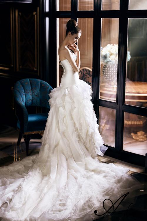 穿上最美的的婚纱当最美的新娘