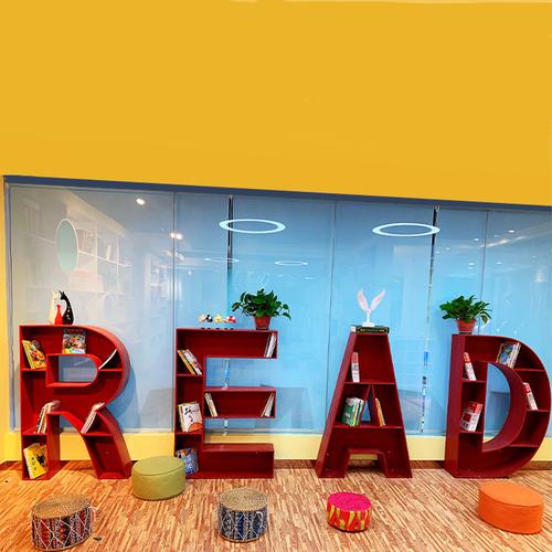 创意铁艺字母数字儿童书架学校墙上落地置物架展示架英文书柜