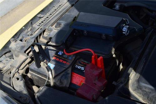 汽车电瓶亏电可以修复吗,如何修复汽车电瓶?
