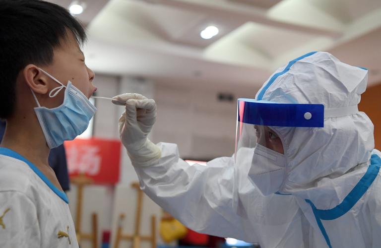 郑州开展第二轮全员核酸检测采样工作