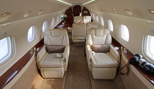 莱格赛650马拉多纳的私人飞机可轻松从北京飞到迪拜