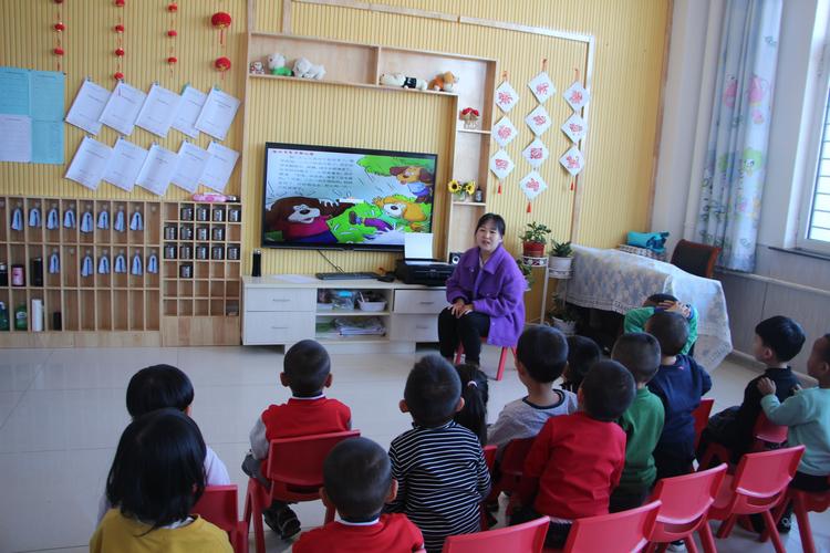 苏布尔嘎幼儿园教研工作指导活动