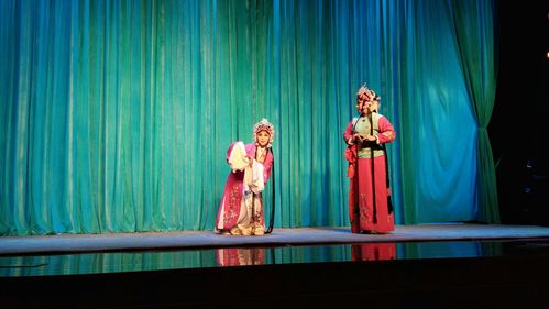 洛阳豫剧院二团2018年7月15日晚上7点40分,在河洛剧院进行河洛百姓大