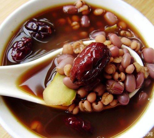 红豆绿豆薏仁米花生可以一起煮吗