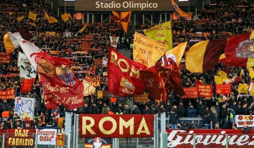 罗马俱乐部,球迷对穆里尼奥的支持是伟大的,毫不夸张的讲在获得这座