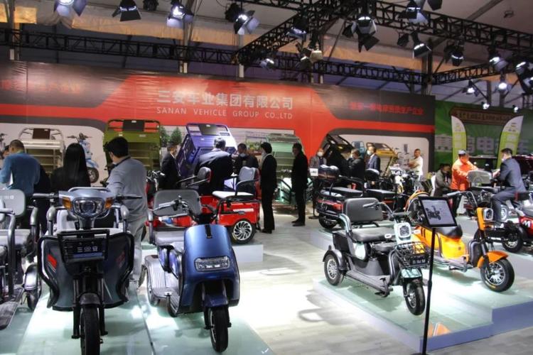 火热开幕2021第十二届中国丰县电动车展览会
