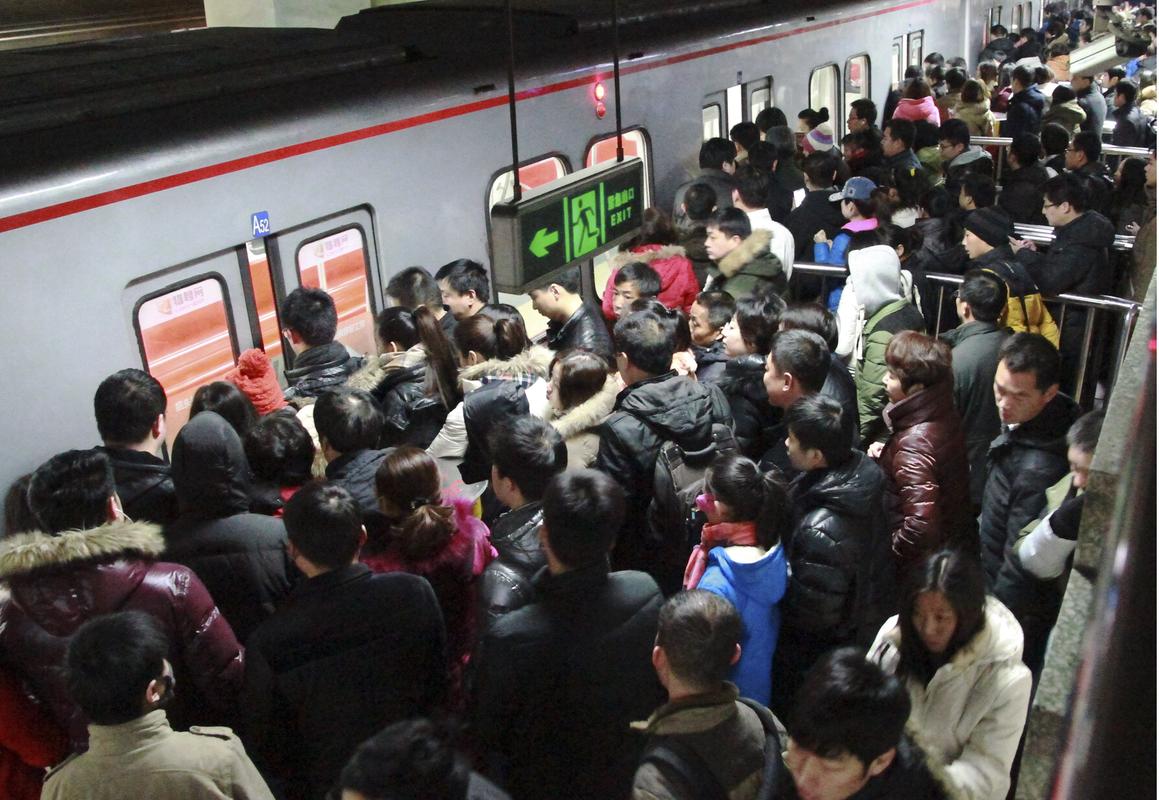 北京地铁恢复满载