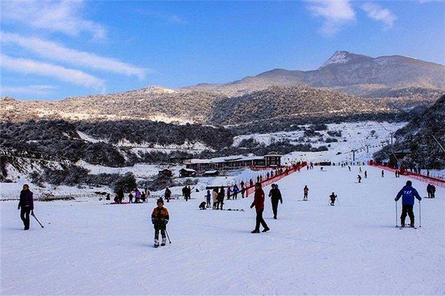 茂县九顶山滑雪场官网