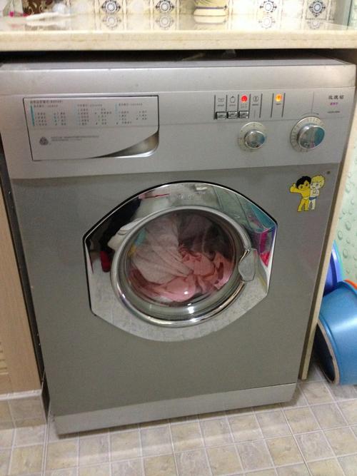 海尔滚筒洗衣机1台(图片仅供参考)