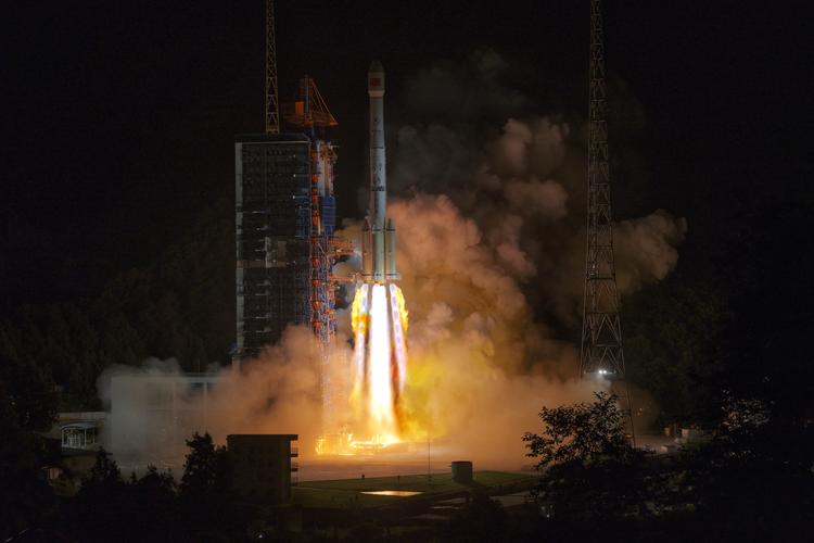 北京时间2021年8月24日23时41分,我国在西昌卫星发射中心用长征