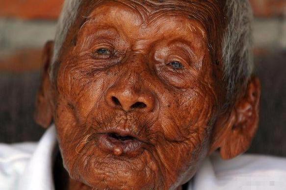 他是吉尼斯世界最长寿老人,146岁,称不想活了,选择绝食饿死