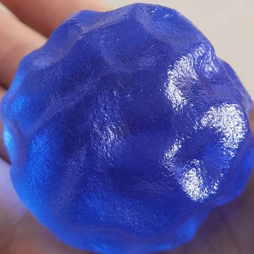 玻璃陨石原石随型各种颜色随图挑选,直径4公分左右手球摆件皆可