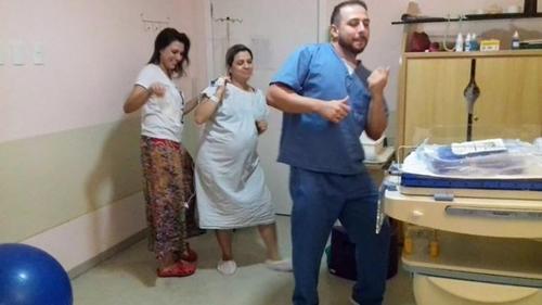 五胞胎大肚子孕妇视频