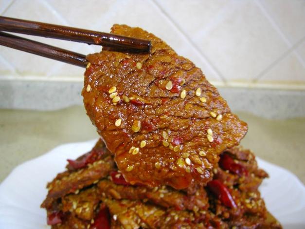 王凯生日菜~香辣牛肉的做法