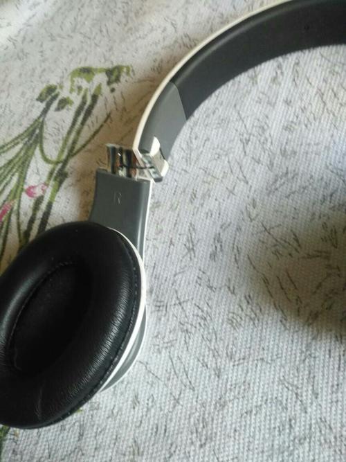 耳机坏成这样可以修吗?