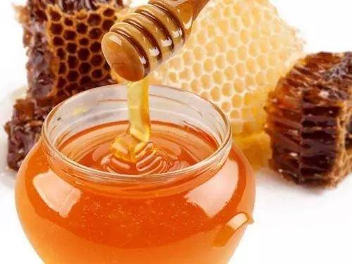 蜂王浆跟蜂蜜有区别,糖友可以这样吃