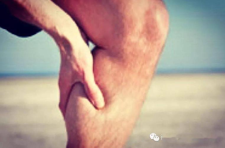 中老年人的腿无力抽筋疼痛这个常见原因你一定要知道