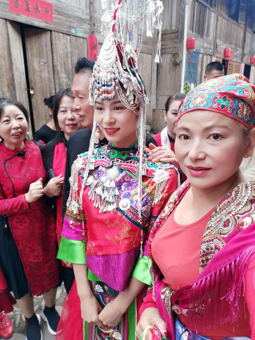 景宁县,大均演出,今天早上看畲族的,新郎新娘结婚,2020年10月6号