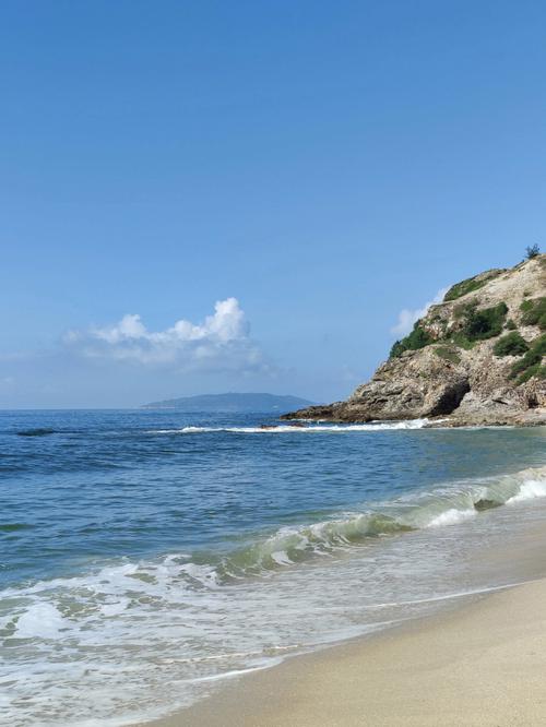 惠州比较干净的海盐洲岛彩石滩