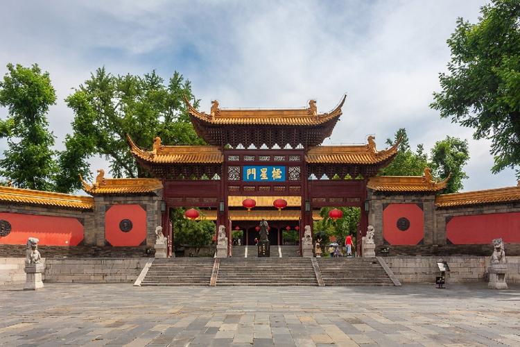 南京市博物馆就是朝天宫吗- 南京本地宝