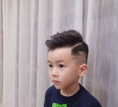 3岁小帅哥发型