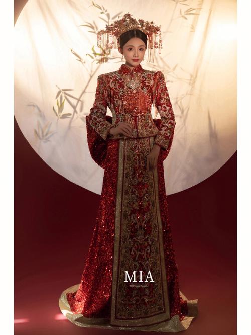 昆明婚纱店最美中国红独家新款中式礼服