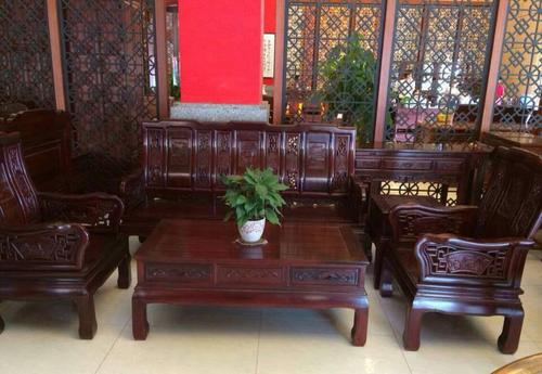 请注意:本图片来自中山市西区瑞福轩家具商行提供的红木家具沙发酸枝