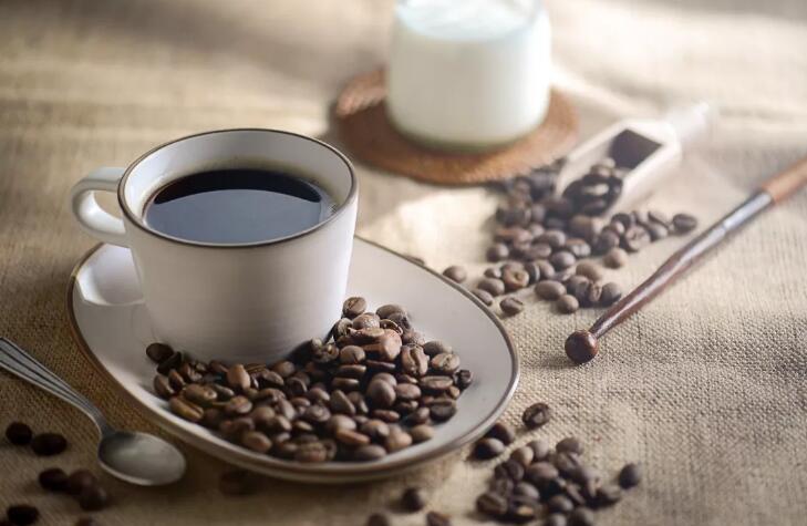 每天喝咖啡会导致骨质疏松吗