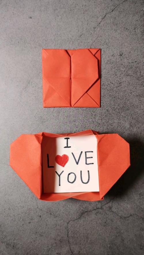 手工制作#女神节礼物来喽,折一个爱心纸盒附上想说的话,代表的小小