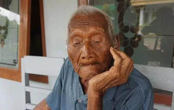 世界上最长寿的老人,送走7代子孙,在146岁大寿后选择绝食而死