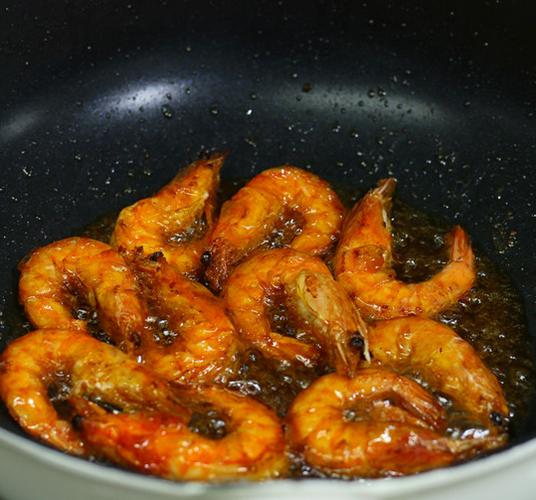 油焖大虾的家常做法-油焖大虾怎么做-油焖大虾的做法-油焖大虾的做法