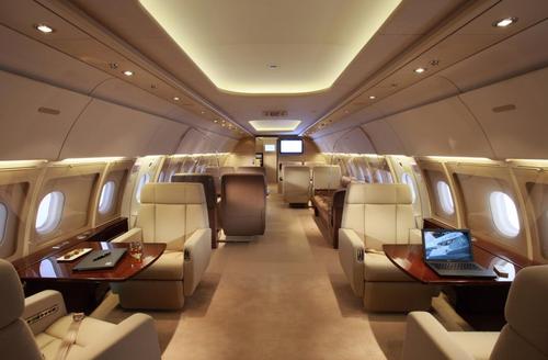 价值4亿的私人飞机,能坐19个人,内部豪华又宽敞