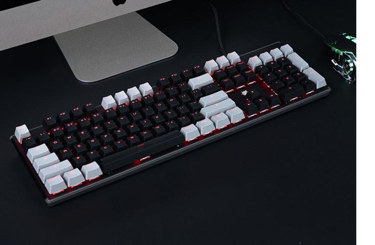 黑峡谷gk715s有线游戏机械键盘白轴热插拔键盘吃鸡lol网红pbt键帽