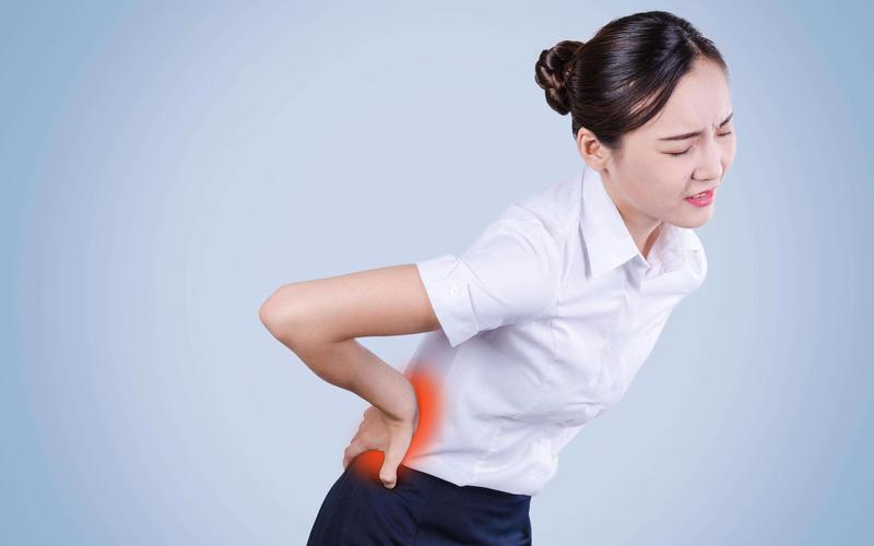 女人经常腰痛是怎么回事?肾虚仅仅排第2,排第1的你知道吗?
