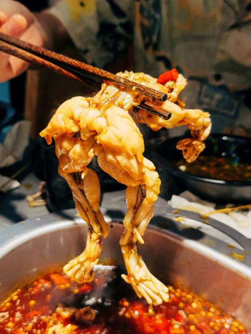 南京zui健美的牛蛙一个人能吃三斤60