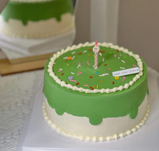 绿色系生日蛋糕
