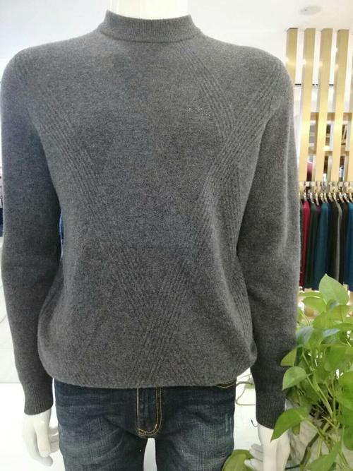 三利品牌羊毛衫:1.适合年龄段广2.品质感强,挺拓.3.