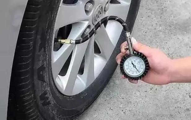 涨知识:汽车胎压多少算正常?是2.3还是2.5?